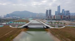 <b>東西兩翼構建深港合作“雙引擎”</b>